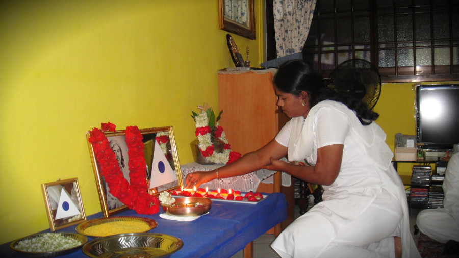 2 Light up Astha Deepam by Mei Nathiya Pandi